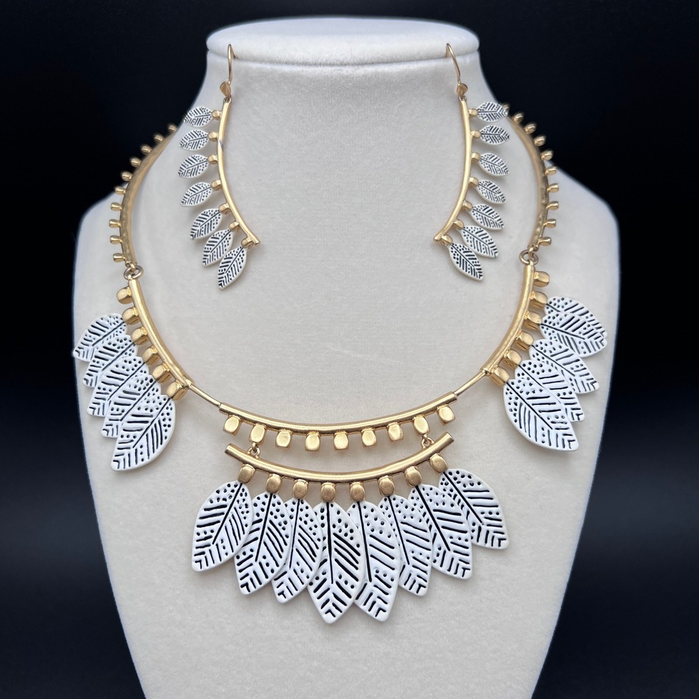 Stella & Dot Asher Necklace Earring Set White Gold Leaf Statement Versatile